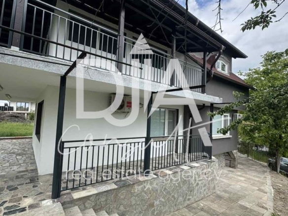 Романтика, простор и панорама само на 20 минути от София! - 0