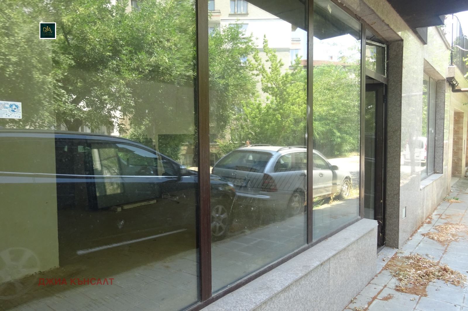Магазин за продажба в кв. РЕДУТА - 0