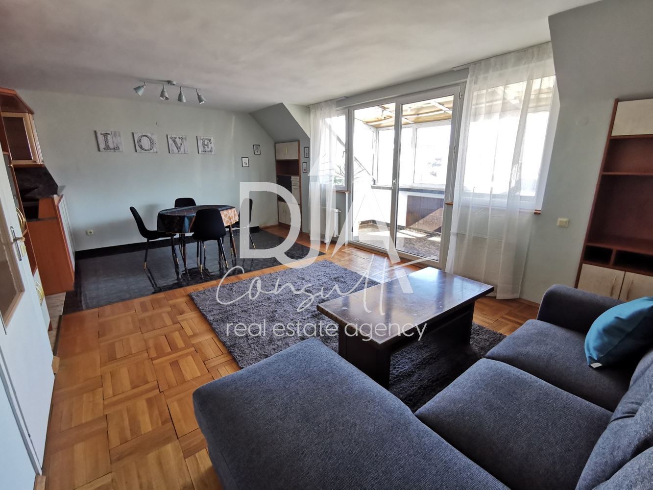 2-стаен апартамент под наем в кв.Лагера - 0