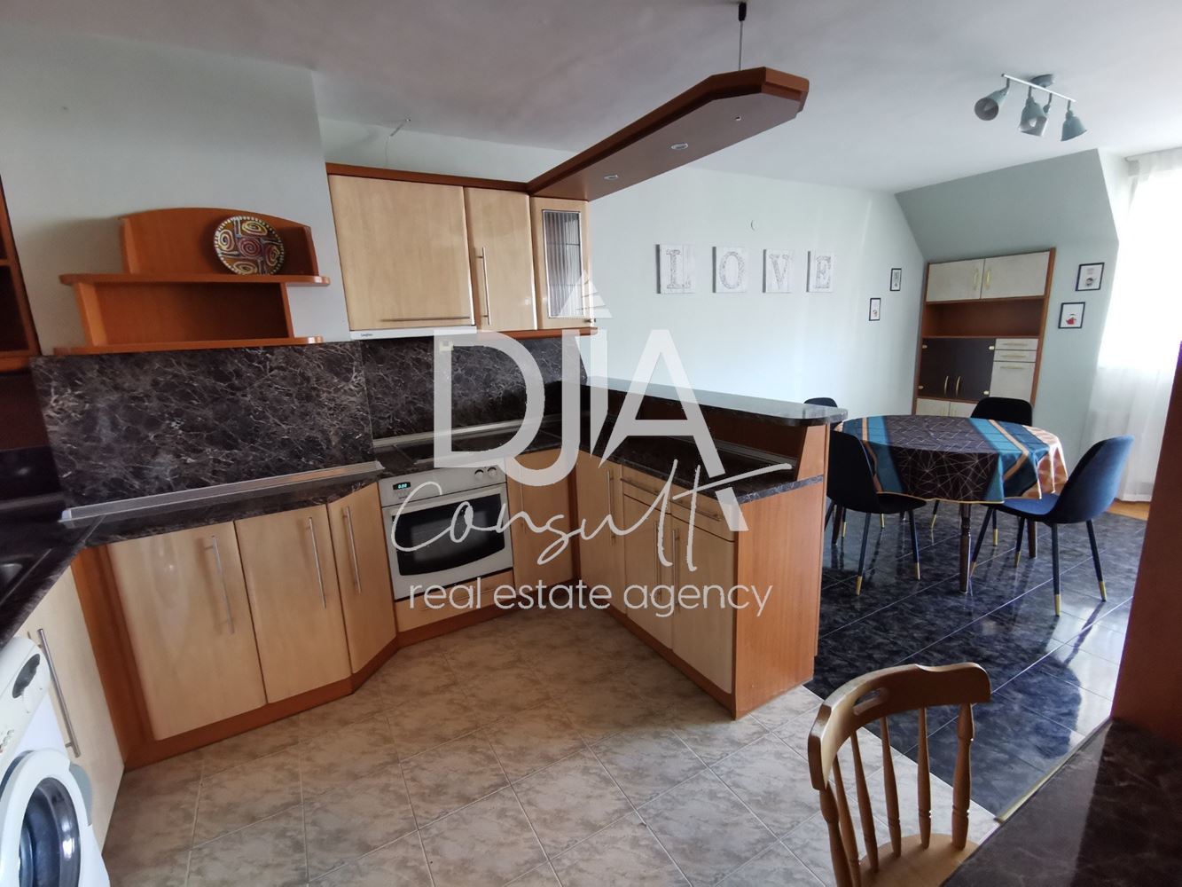 2-стаен апартамент под наем в кв.Лагера - 0