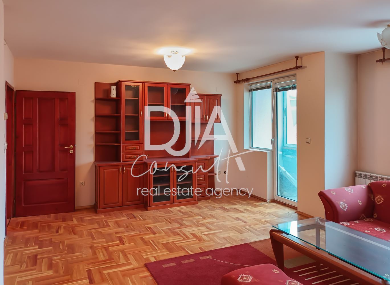 Двустаен апартамент за продажба и готов за живеене в кв. Витоша. - 0