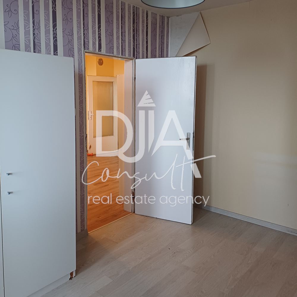 Предлага ексклузивно под наем, двустаен апартамент в Люлин 4, ет.4-0 Предлага ексклузивно под наем, двустаен апартамент в Люлин 4, ет.4 - 0