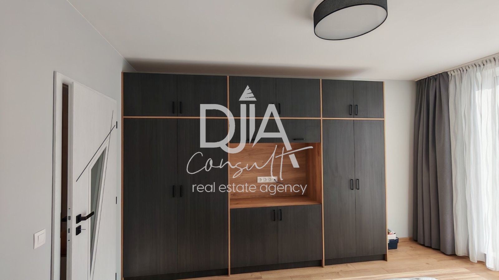 Луксозен 2-стаен апартамент с подземно паркомясто под наем в кв. Малинова долина-0 Луксозен 2-стаен апартамент с подземно паркомясто под наем в кв. Малинова долина - 0