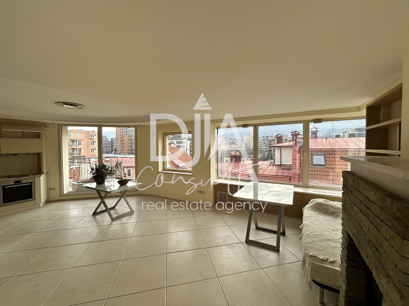 Изключително светъл мезонет на три нива, покривна тераса 360 градуса и гараж за продажба в кв. Манастирски ливади-0 Изключително светъл мезонет на три нива, покривна тераса 360 градуса и гараж за продажба в кв. Манастирски ливади - 0