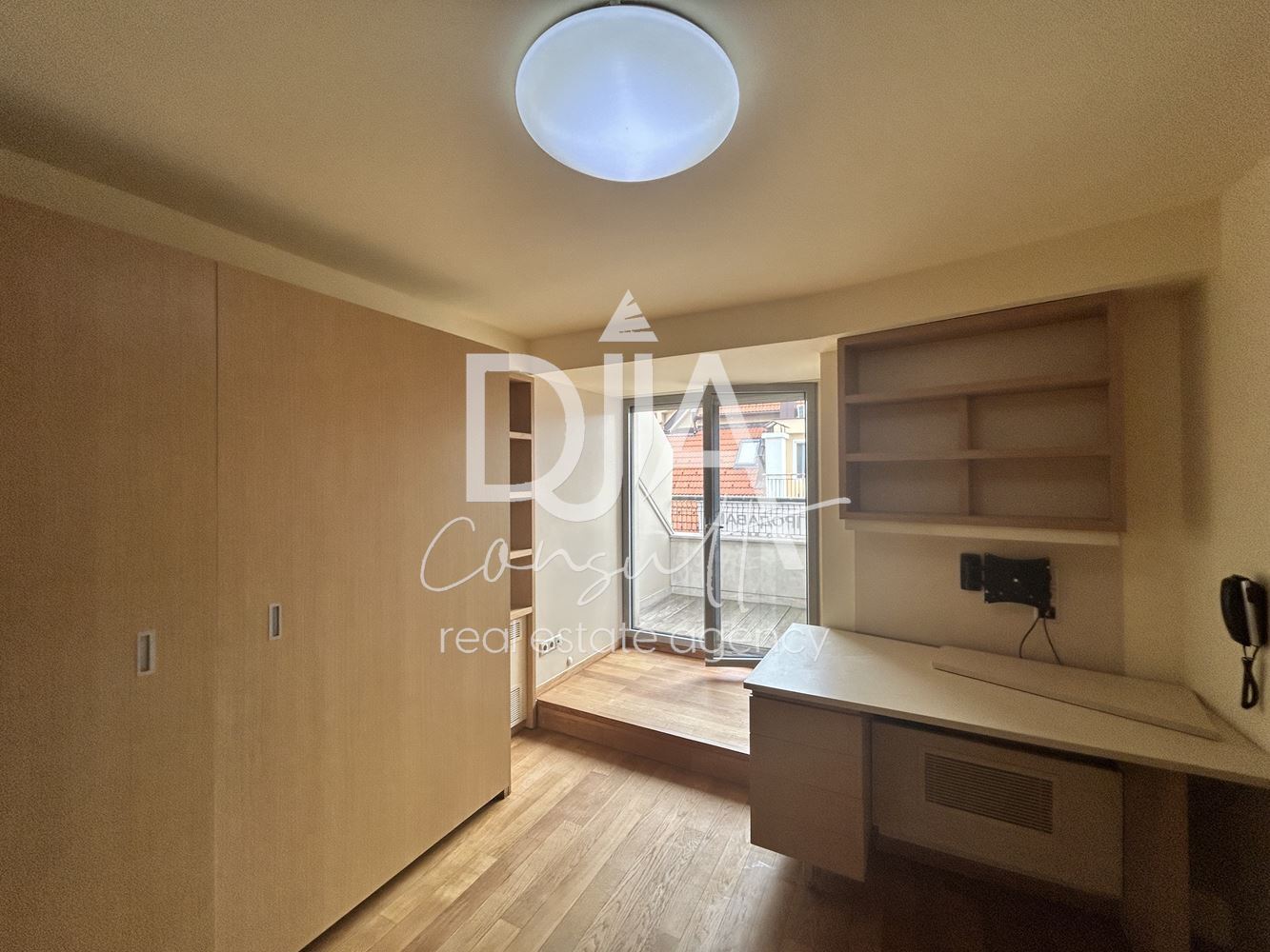 Изключително светъл мезонет на три нива, покривна тераса 360 градуса и гараж за продажба в кв. Манастирски ливади-0 Изключително светъл мезонет на три нива, покривна тераса 360 градуса и гараж за продажба в кв. Манастирски ливади - 0