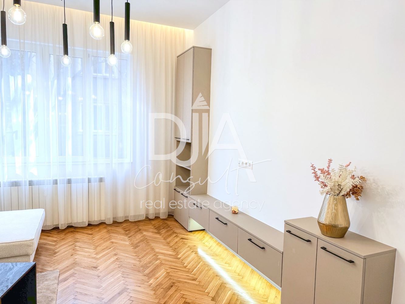 3-стаен апартамент за продажба на метри в близост до НДК-0 3-стаен апартамент за продажба на метри в близост до НДК - 0