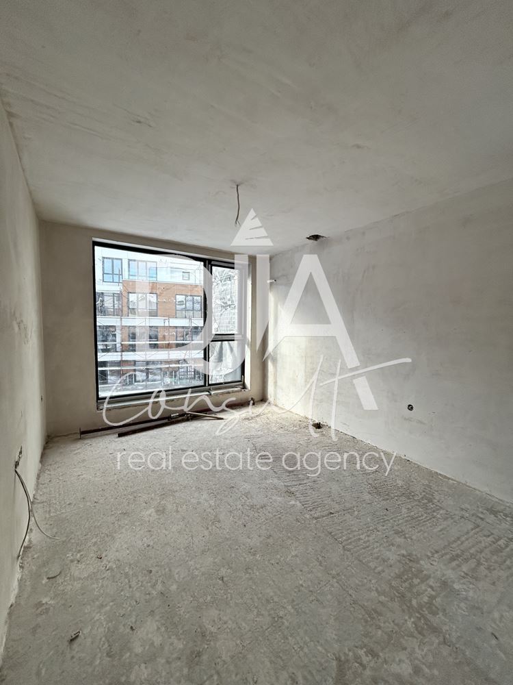 Луксозна редова къща със собствен двор, голям гараж и гледка към планина Витоша-0 Луксозна редова къща със собствен двор, голям гараж и гледка към планина Витоша - 0