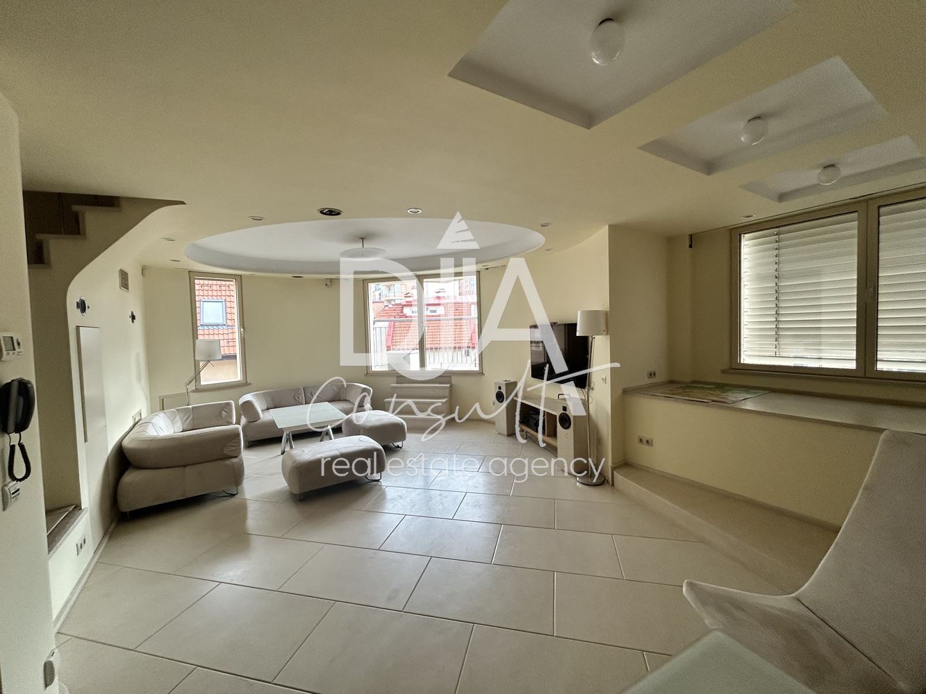 Изключително светъл мезонет на три нива, покривна тераса 360 градуса и гараж за продажба в кв. Манастирски ливади-0 Изключително светъл мезонет на три нива, покривна тераса 360 градуса и гараж за продажба в кв. Манастирски ливади - 0