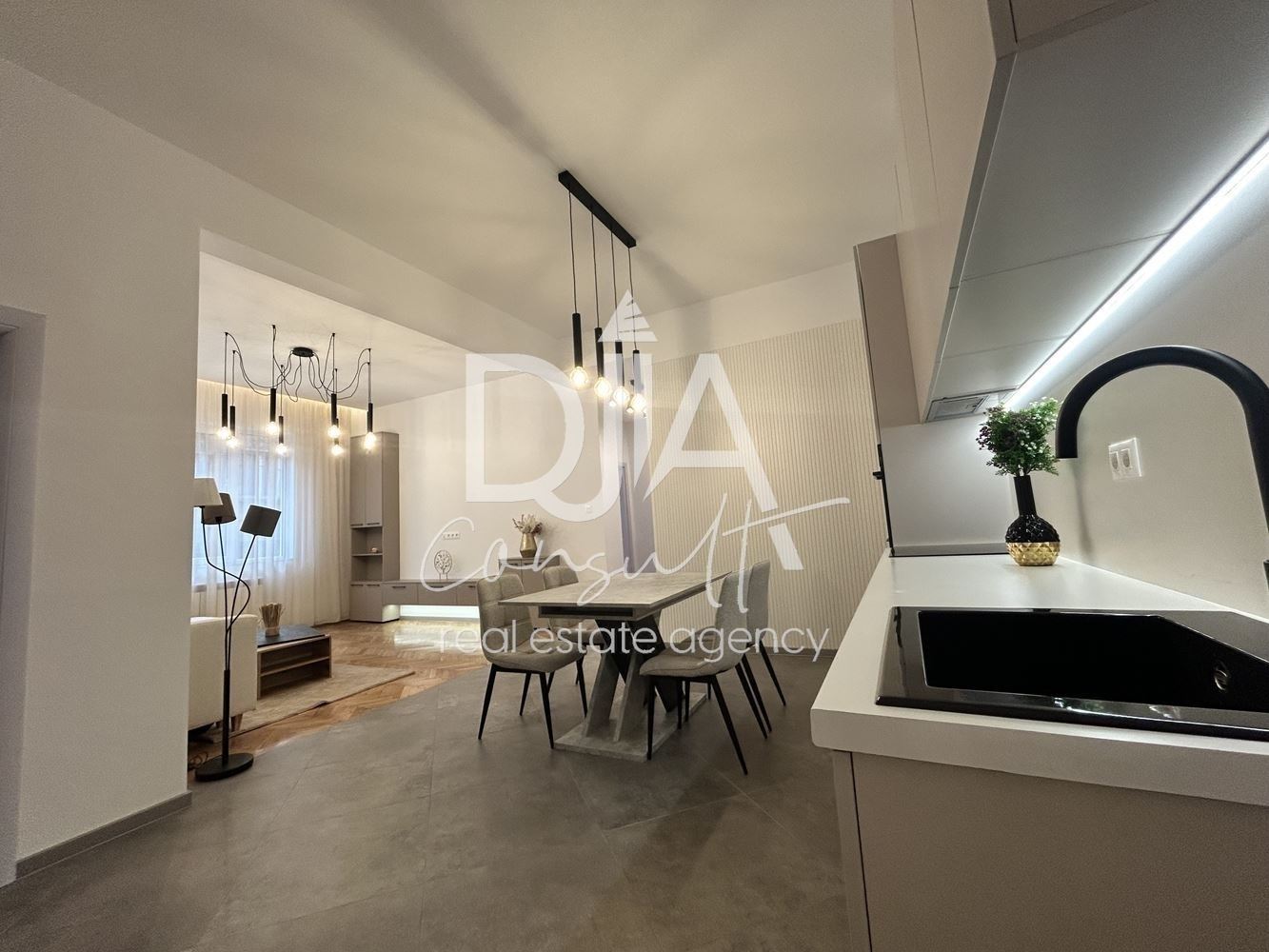 3-стаен апартамент за продажба на метри в близост до НДК-0 3-стаен апартамент за продажба на метри в близост до НДК - 0