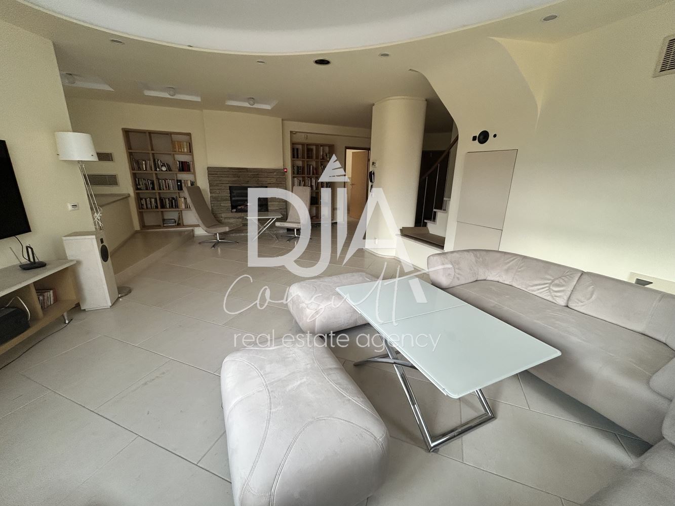 Изключително светъл мезонет на три нива, покривна тераса 360 градуса и гараж за продажба в кв. Манастирски ливади-0 Изключително светъл мезонет на три нива, покривна тераса 360 градуса и гараж за продажба в кв. Манастирски ливади - 0