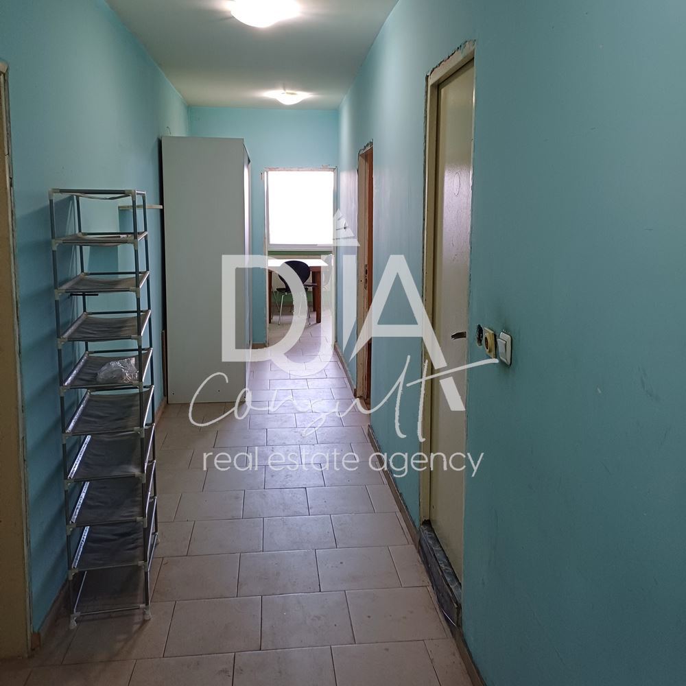 Предлага ексклузивно под наем, двустаен апартамент в Люлин 4, ет.4-0 Предлага ексклузивно под наем, двустаен апартамент в Люлин 4, ет.4 - 0