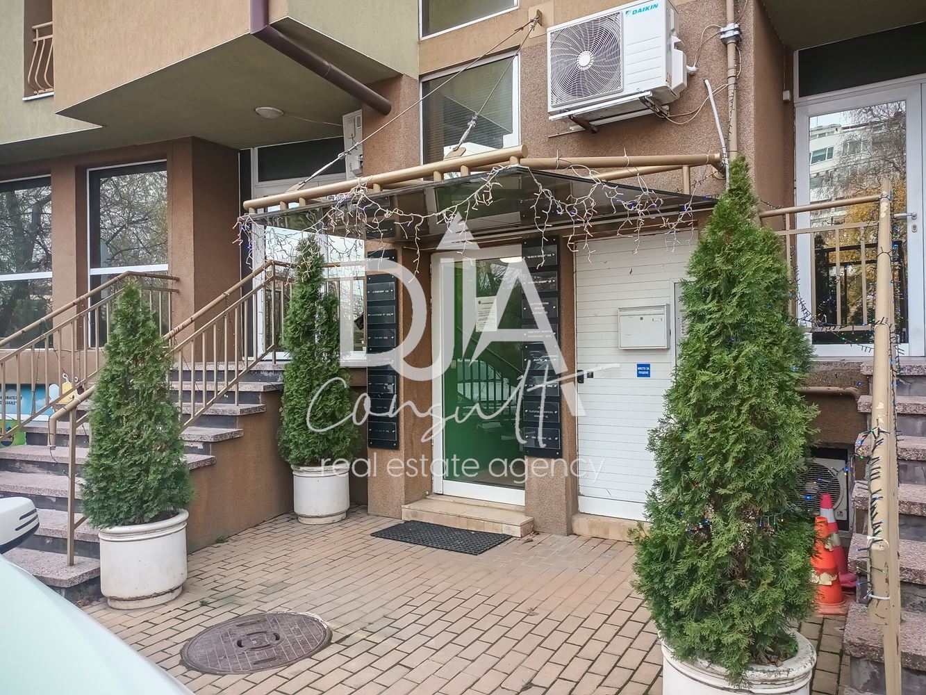 Двустаен апартамент за продажба и готов за живеене в кв. Витоша.-0 Двустаен апартамент за продажба и готов за живеене в кв. Витоша. - 0