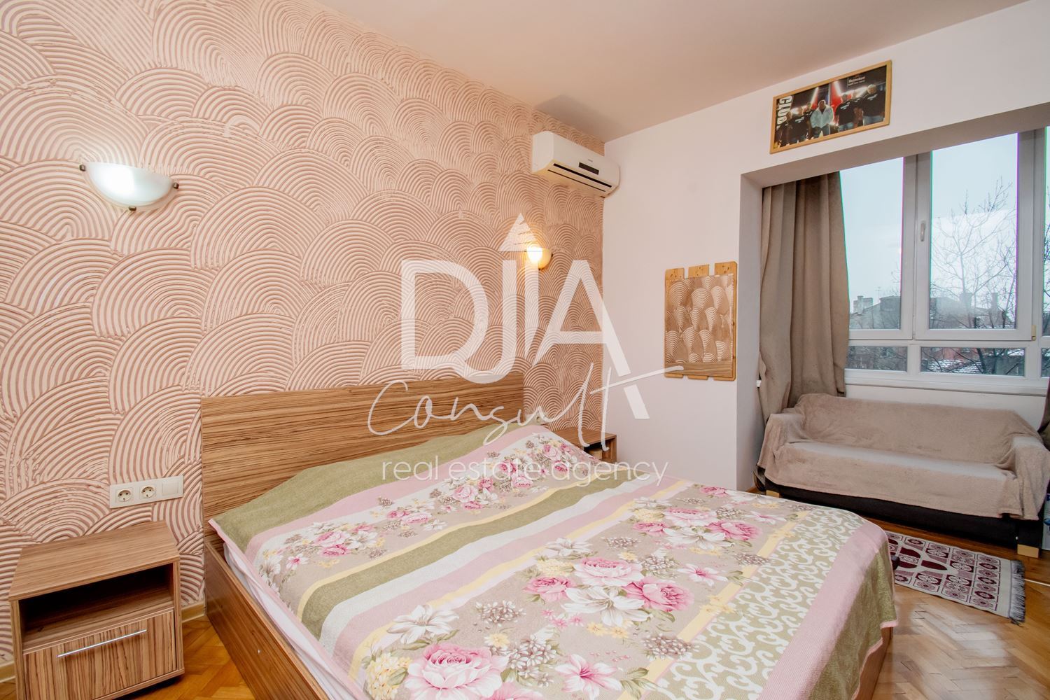 Апартамент в сърцето на район „Оборище“-0 Апартамент в сърцето на район „Оборище“ - 0