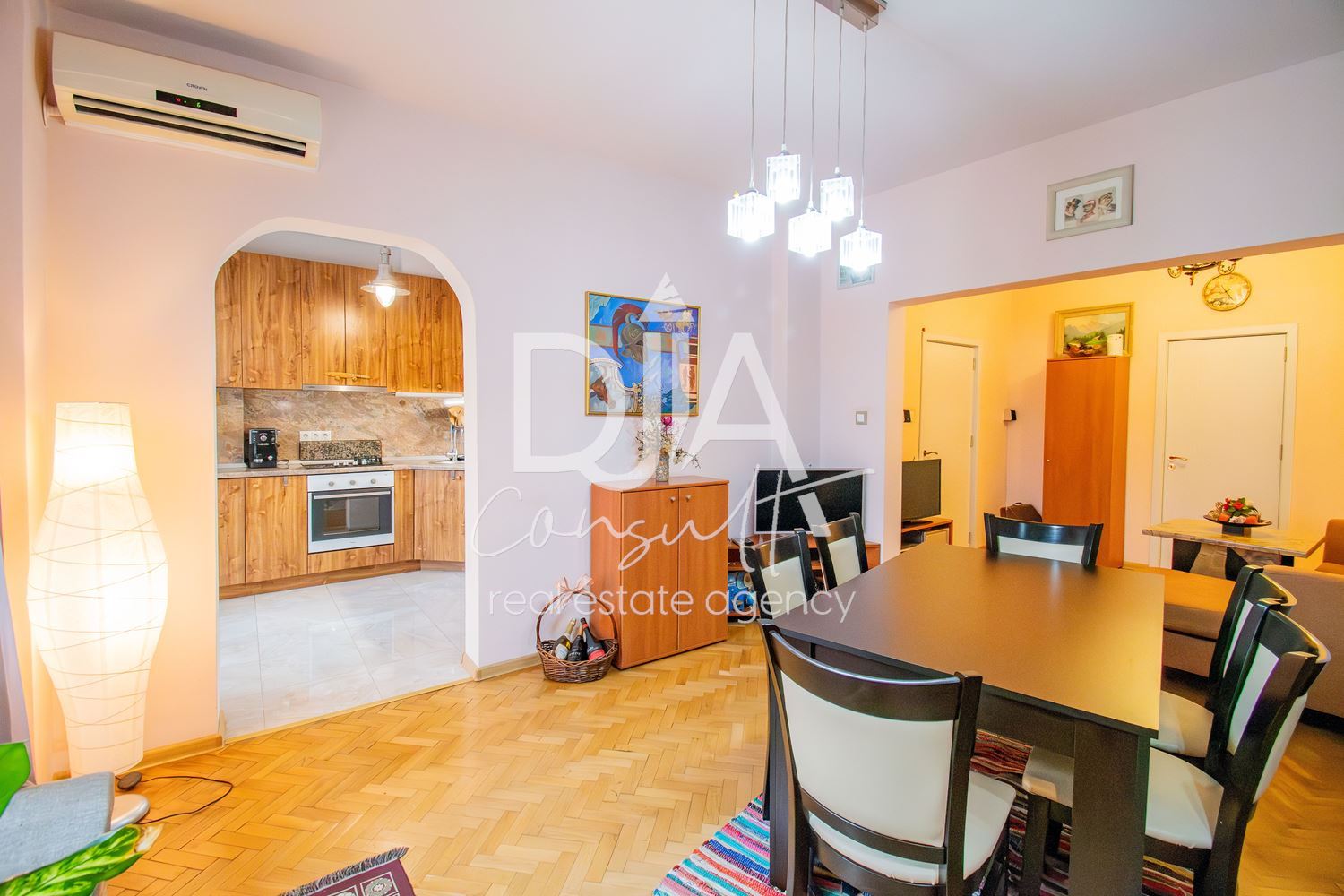 Апартамент в сърцето на район „Оборище“-0 Апартамент в сърцето на район „Оборище“ - 0