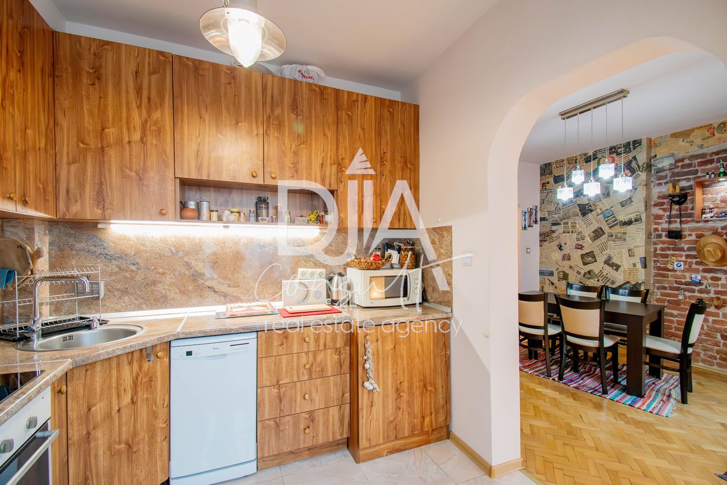 Апартамент в сърцето на район „Оборище“-0 Апартамент в сърцето на район „Оборище“ - 0