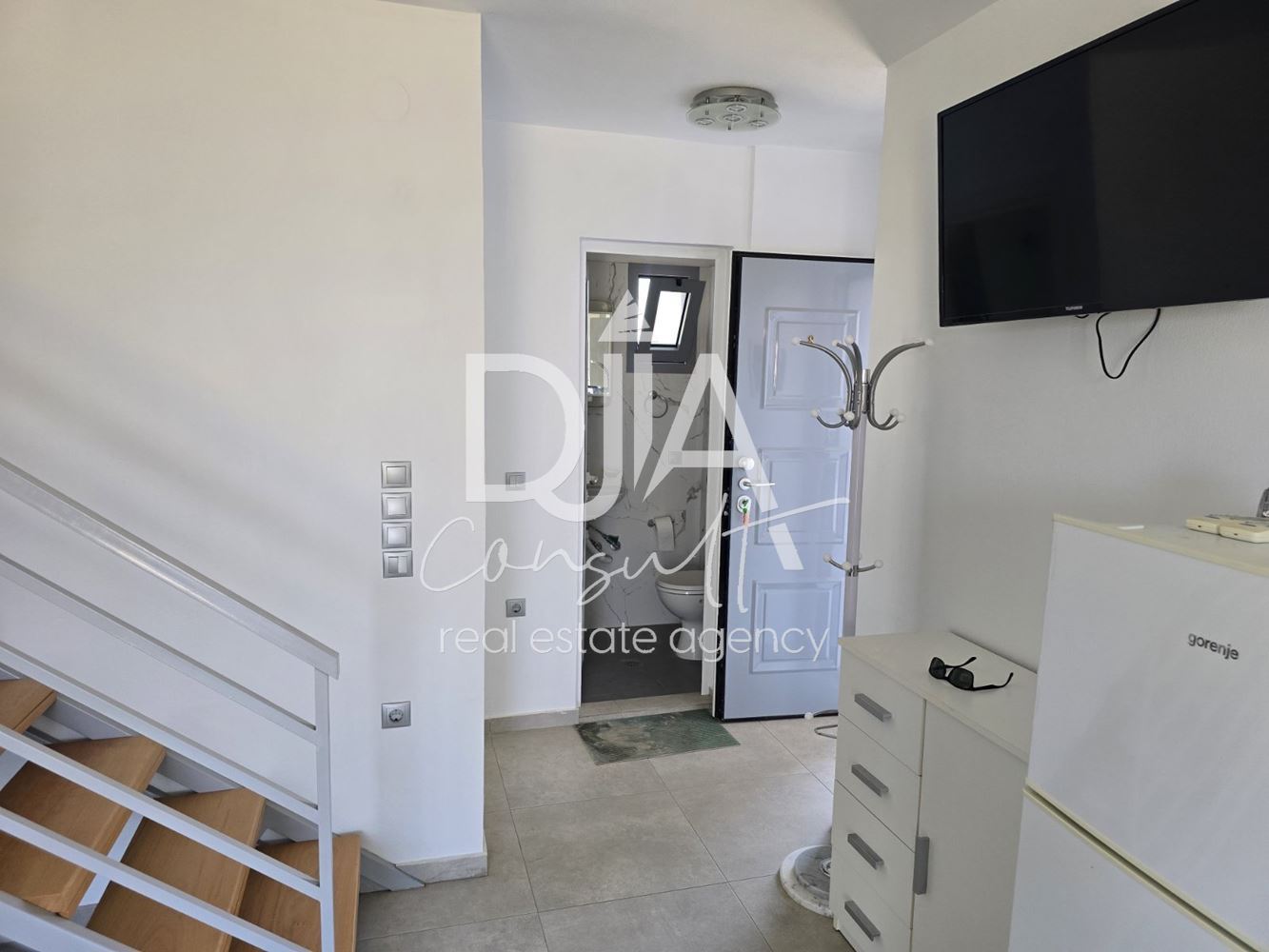 Мезонет на брега на морето в Гърция - 0