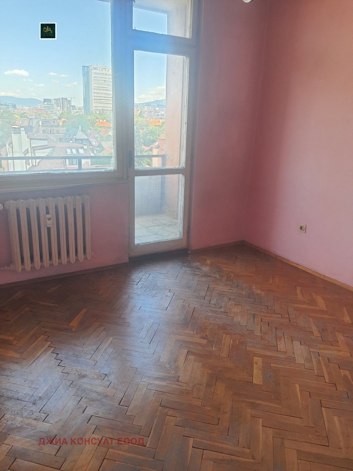 Просторен,тристаен апартамент за продажба - 0