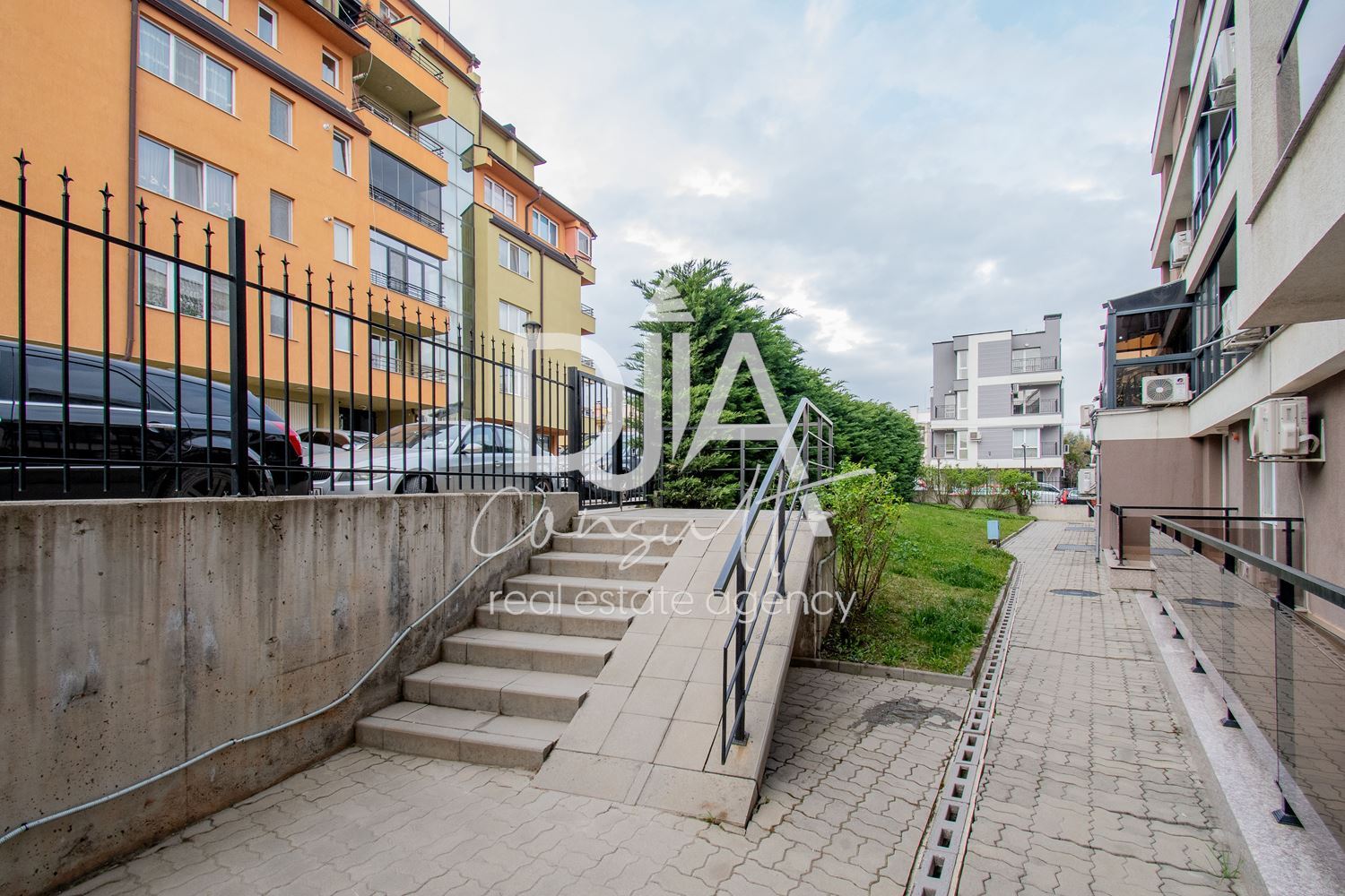 ОФИС-СКЛАД ЗА ПРОДАЖБА В МАНАСTИРСКИ ЛИВАДИ, СОФИЯ 466 кв.м | Сървърна зала| Трифазна ел. 380V | Ново строителство 2019 | Напълно оборудван | DJIA Consult - 0