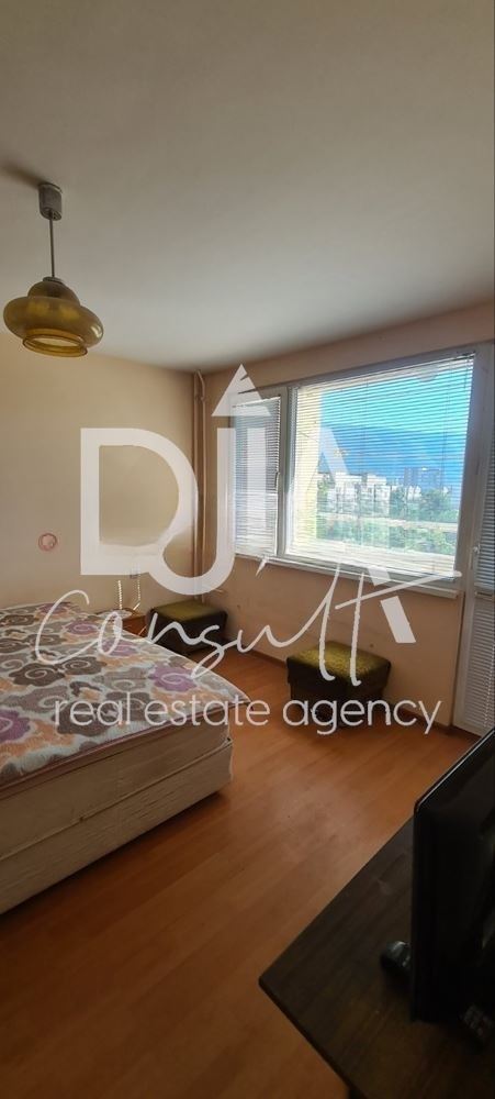 Тристаен за продажба Хиподрума 320000 EUR - 0