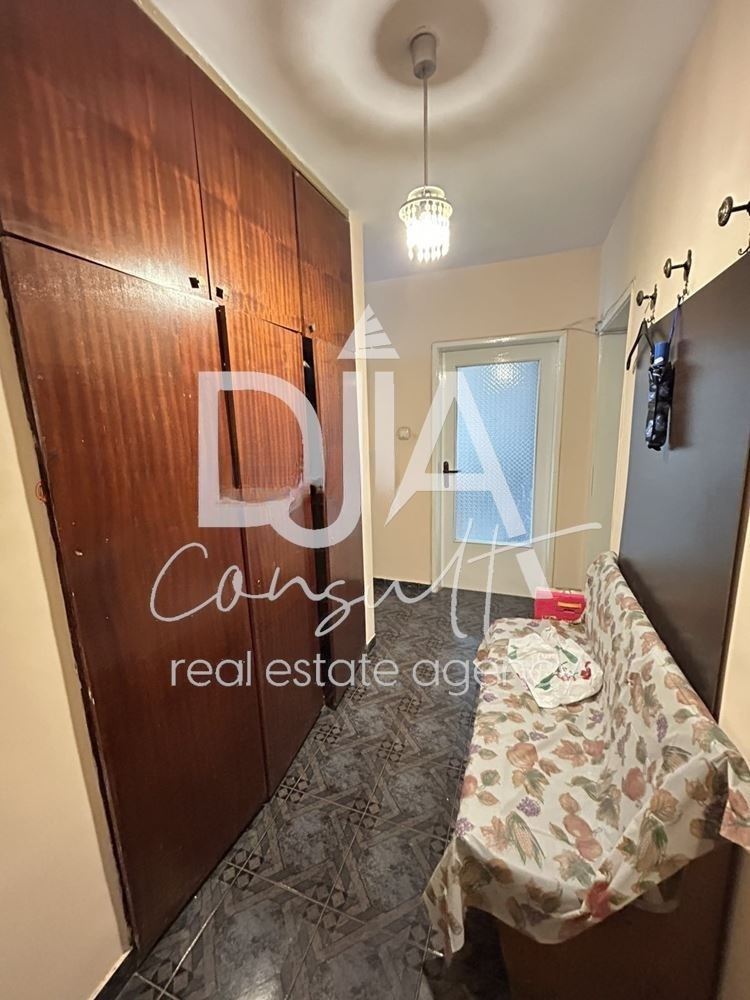 Тристаен за продажба Хиподрума 320000 EUR - 0