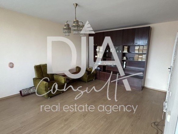 Тристаен за продажба Хиподрума 320000 EUR - 0